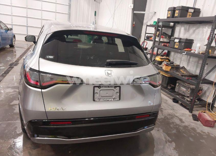 Photo 17 of 2024 Honda Hr-v AWD EX-L/AWD EX-L W/O BSI (VIN 3CZRZ2H7XRM772617)