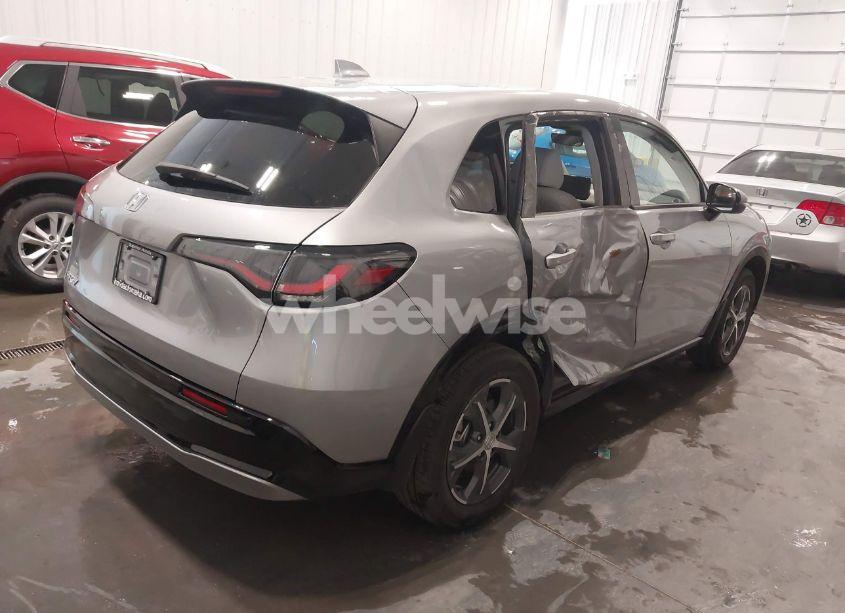 Photo 4 of 2024 Honda Hr-v AWD EX-L/AWD EX-L W/O BSI (VIN 3CZRZ2H7XRM772617)