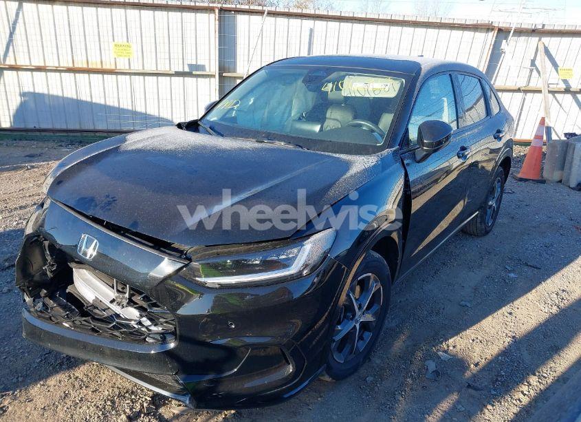 Photo 2 of 2024 Honda Hr-v AWD EX-L/AWD EX-L W/O BSI (VIN 3CZRZ2H7XRM783472)