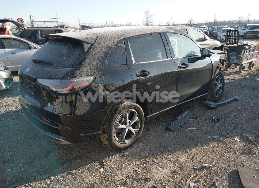 Photo 4 of 2024 Honda Hr-v AWD EX-L/AWD EX-L W/O BSI (VIN 3CZRZ2H7XRM783472)