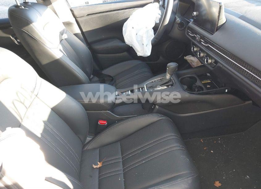 Photo 5 of 2024 Honda Hr-v AWD EX-L/AWD EX-L W/O BSI (VIN 3CZRZ2H7XRM783472)