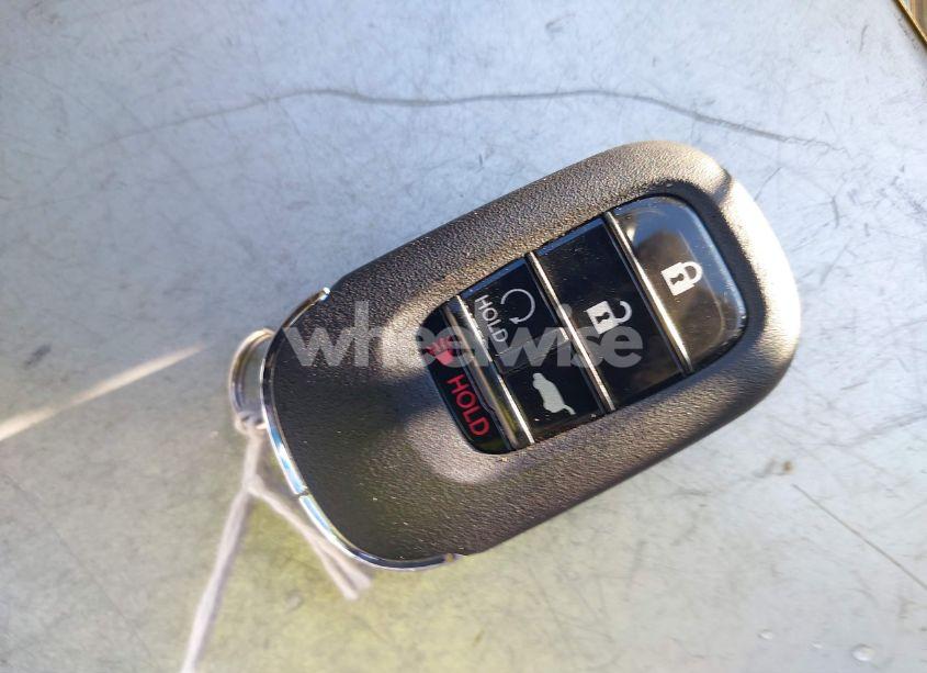 Photo 11 of 2025 Honda Hr-v AWD EX-L (VIN 3CZRZ2H7XSM700919)