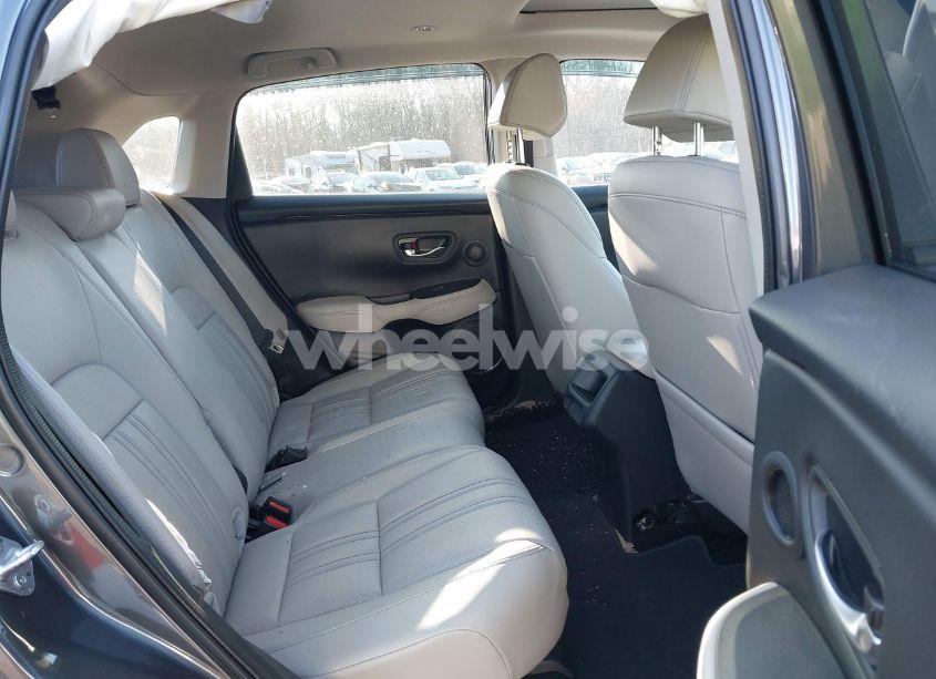 Photo 8 of 2025 Honda Hr-v AWD EX-L (VIN 3CZRZ2H7XSM700919)