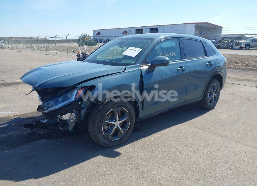 Photo 2 of 2025 Honda Hr-v AWD EX-L (VIN 3CZRZ2H7XSM711872)