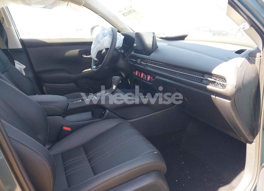 Photo 5 of 2025 Honda Hr-v AWD EX-L (VIN 3CZRZ2H7XSM711872)