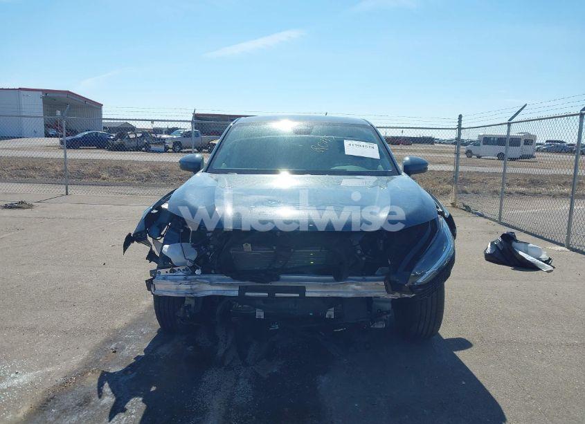 Photo 6 of 2025 Honda Hr-v AWD EX-L (VIN 3CZRZ2H7XSM711872)