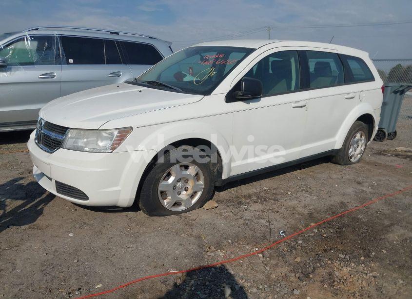 Photo 2 of 2009 Dodge Journey SE (VIN 3D4GG47B19T582668)