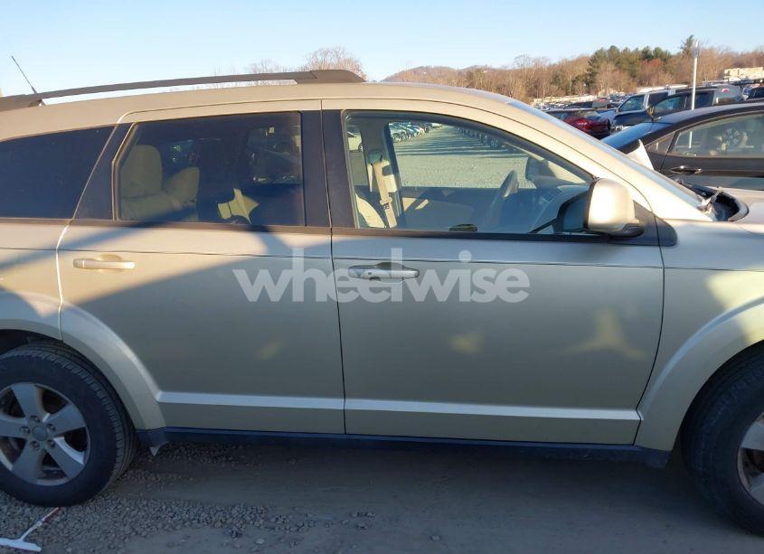 Photo 13 of 2011 Dodge Journey MAINSTREET (VIN 3D4PG1FG3BT538303)