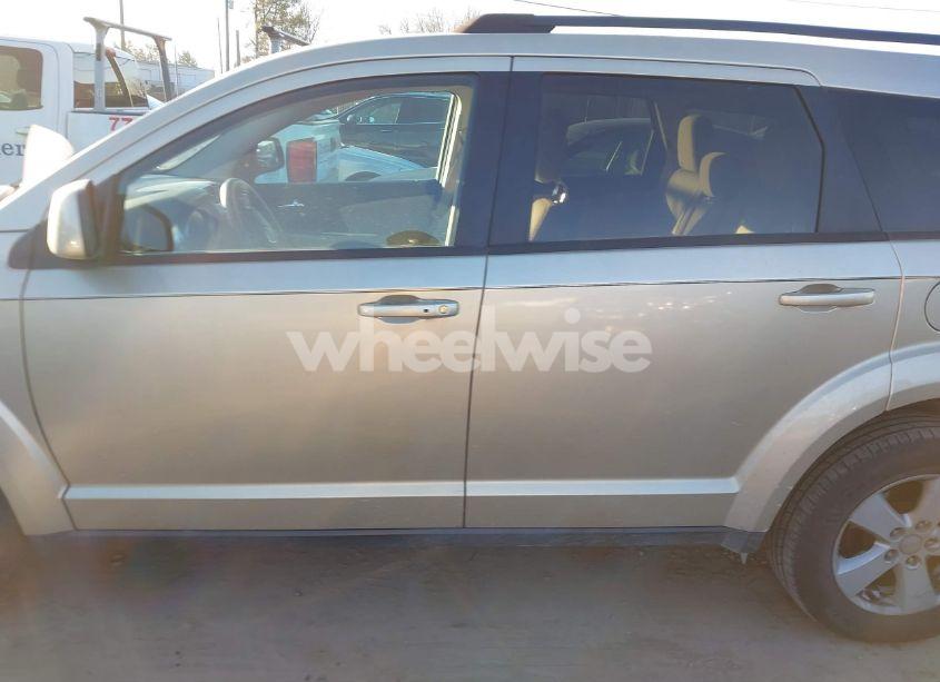 Photo 14 of 2011 Dodge Journey MAINSTREET (VIN 3D4PG1FG3BT538303)