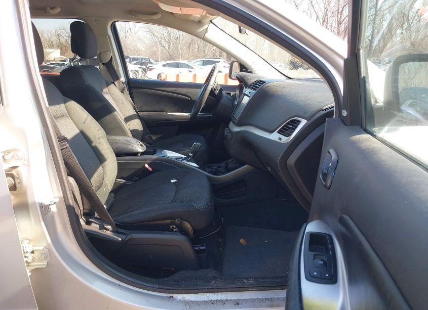 Photo 5 of 2011 Dodge Journey MAINSTREET (VIN 3D4PG1FG4BT509828)