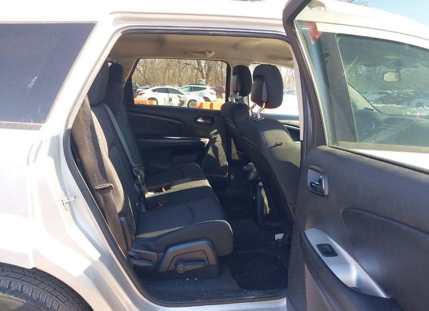 Photo 8 of 2011 Dodge Journey MAINSTREET (VIN 3D4PG1FG4BT509828)