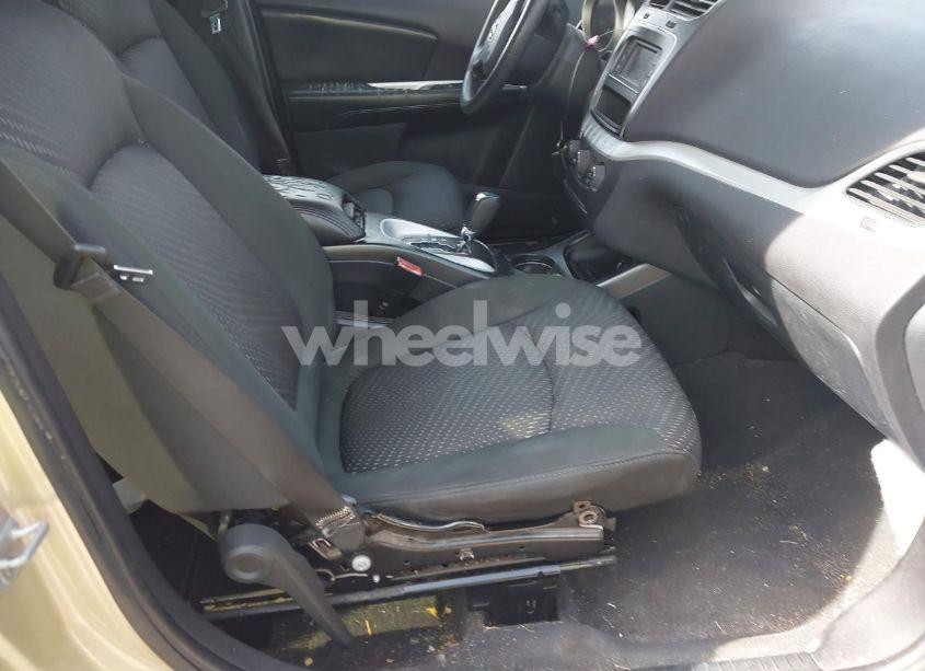 Photo 5 of 2011 Dodge Journey MAINSTREET (VIN 3D4PG1FG5BT513970)