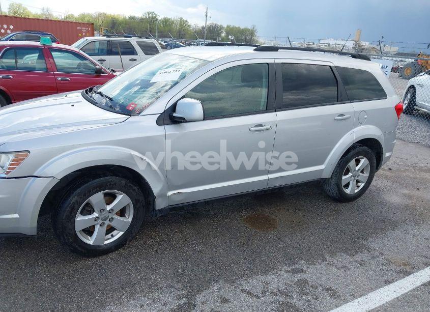 Photo 6 of 2011 Dodge Journey MAINSTREET (VIN 3D4PG1FG5BT520157)