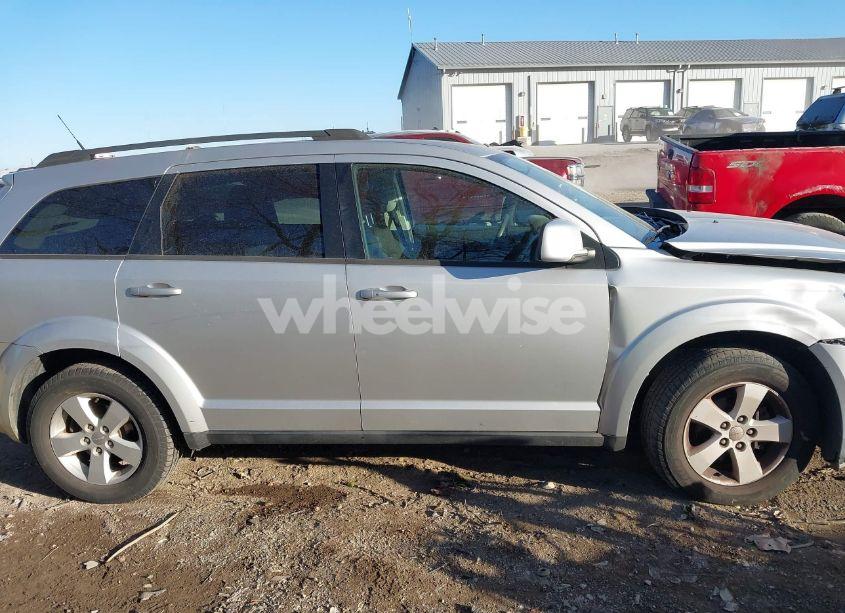 Photo 13 of 2011 Dodge Journey MAINSTREET (VIN 3D4PG1FG6BT513072)
