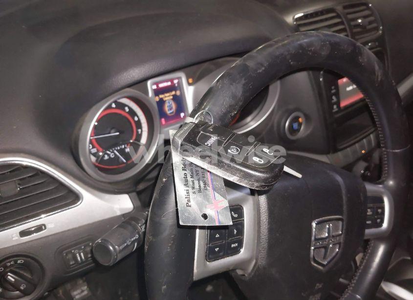 Photo 11 of 2011 Dodge Journey MAINSTREET (VIN 3D4PG1FG7BT528292)