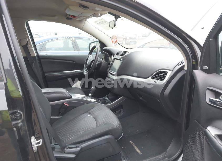 Photo 5 of 2011 Dodge Journey MAINSTREET (VIN 3D4PG1FG8BT506849)