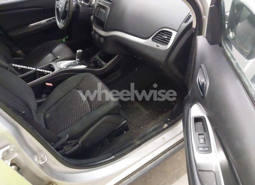 Photo 5 of 2011 Dodge Journey MAINSTREET (VIN 3D4PG1FG8BT516099)