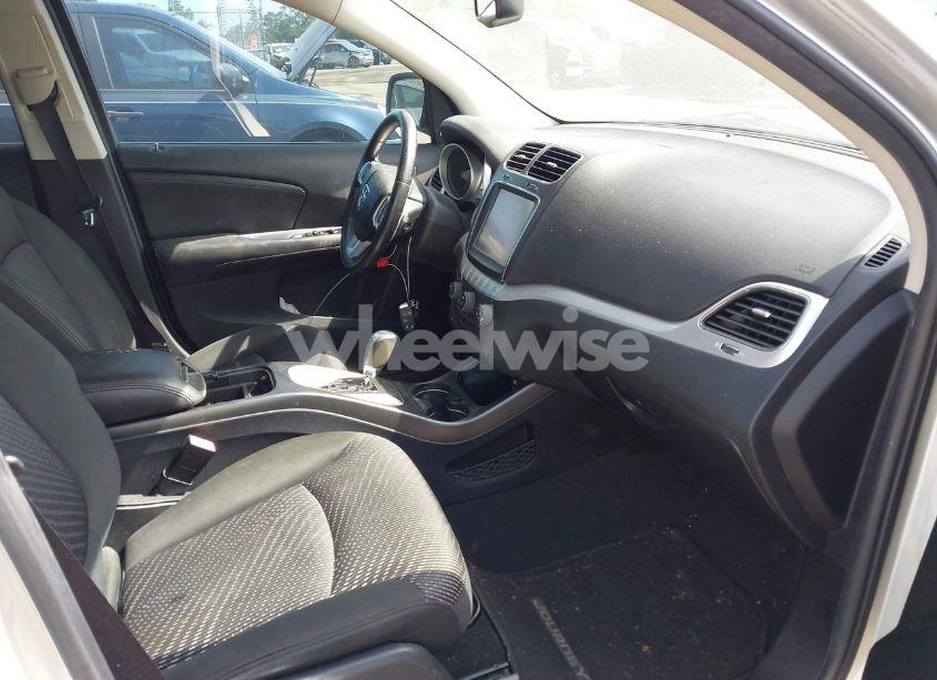 Photo 5 of 2011 Dodge Journey CREW (VIN 3D4PG3FG1BT511886)