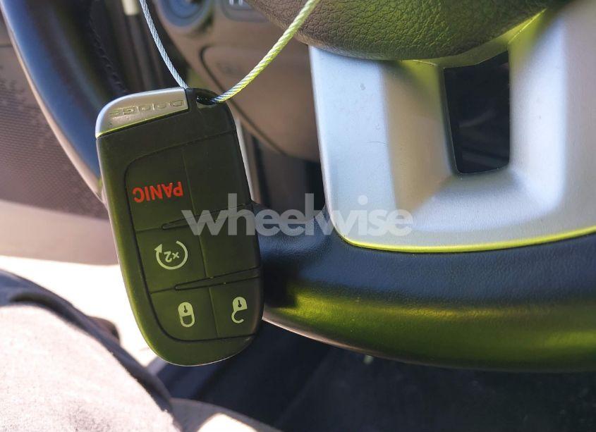 Photo 11 of 2011 Dodge Journey CREW (VIN 3D4PG3FG8BT568974)