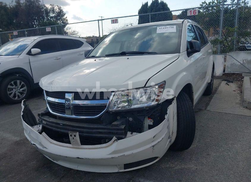 Photo 2 of 2010 Dodge Journey SE (VIN 3D4PG4FB7AT133324)