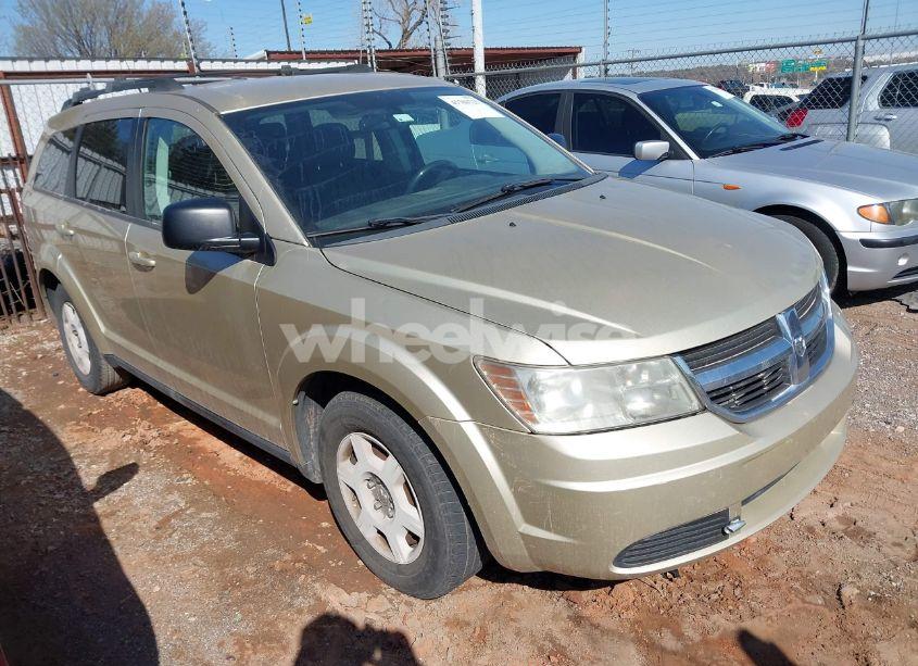 2010 Dodge Journey SE (VIN 3D4PG4FBXAT215774) main photo