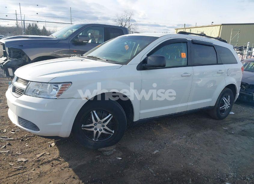 Photo 2 of 2010 Dodge Journey SE (VIN 3D4PG4FBXAT231313)