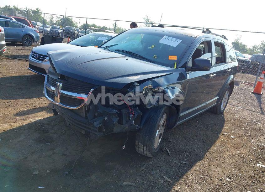Photo 2 of 2010 Dodge Journey SXT (VIN 3D4PG5FV2AT117905)