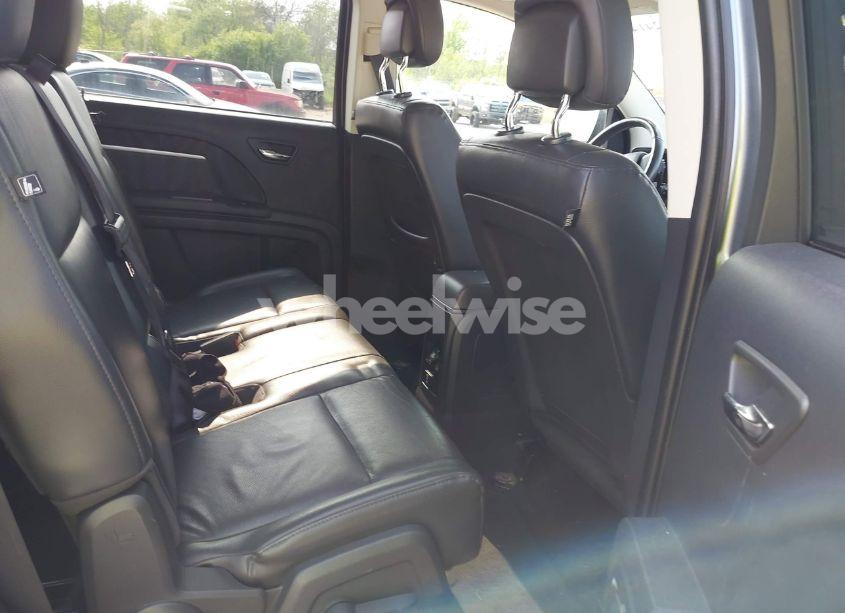 Photo 8 of 2010 Dodge Journey SXT (VIN 3D4PG5FV2AT274592)