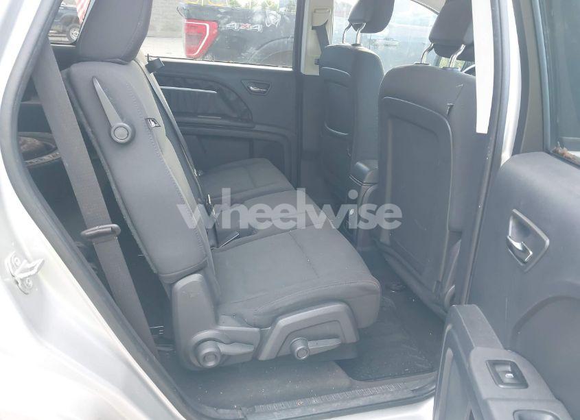 Photo 8 of 2010 Dodge Journey SXT (VIN 3D4PG5FV3AT138178)
