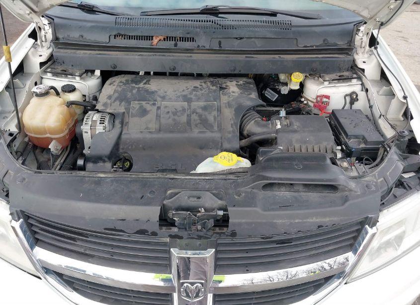 Photo 10 of 2010 Dodge Journey SXT (VIN 3D4PG5FV4AT148721)