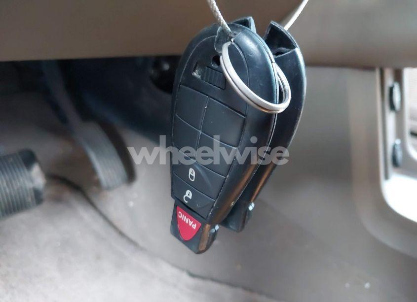 Photo 11 of 2010 Dodge Journey SXT (VIN 3D4PG5FV5AT102296)