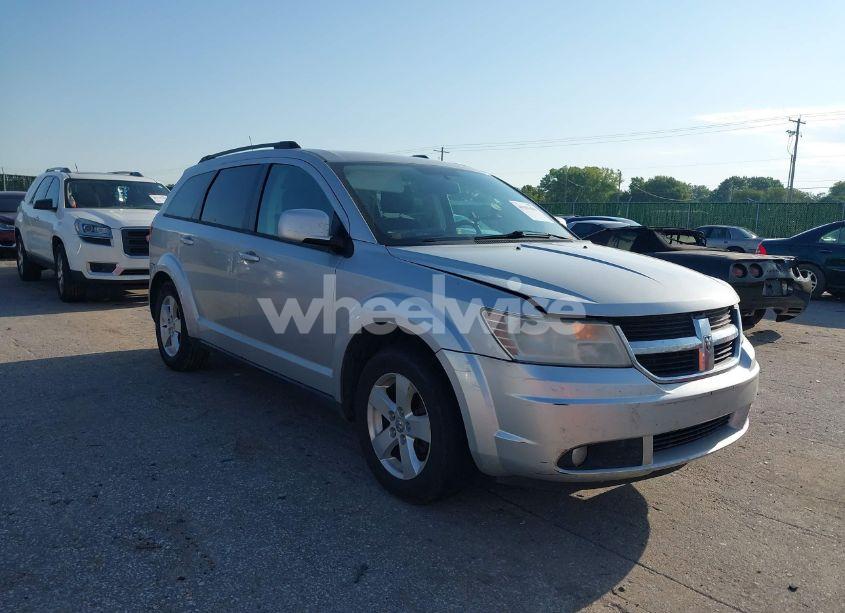 2010 Dodge Journey SXT (VIN 3D4PG5FV6AT147943) main photo
