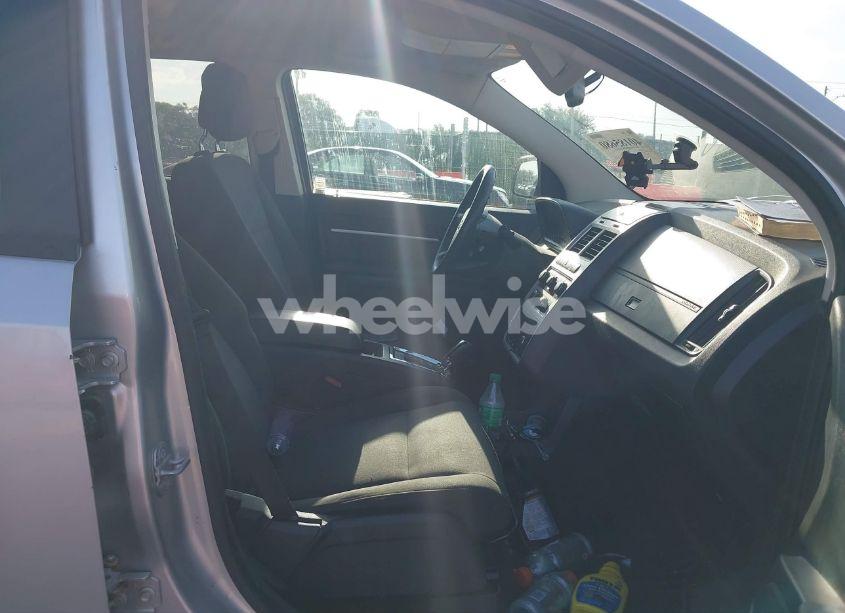 Photo 5 of 2010 Dodge Journey SXT (VIN 3D4PG5FV6AT147943)