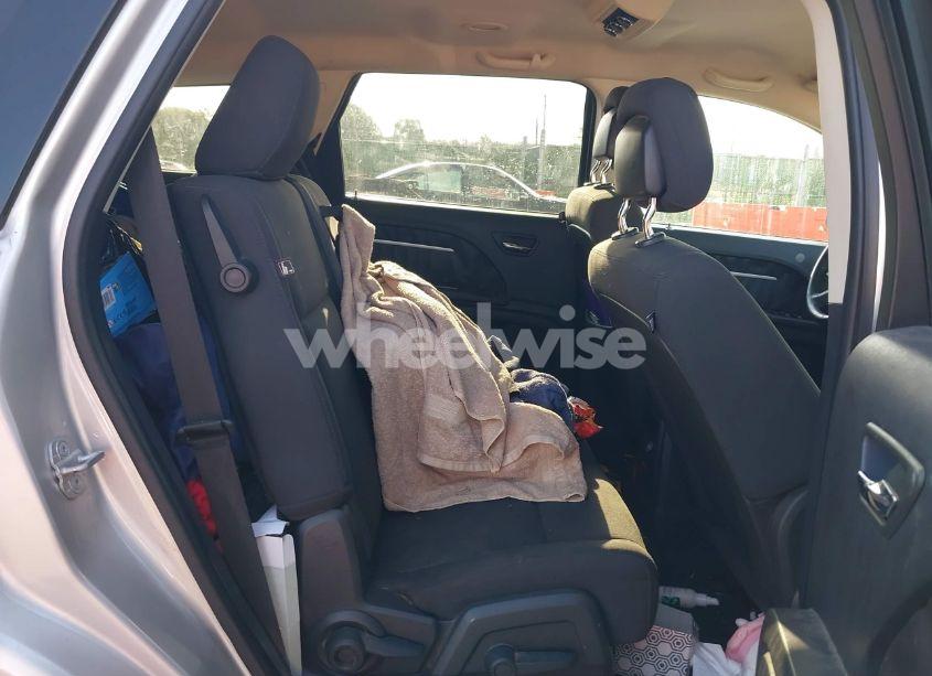 Photo 8 of 2010 Dodge Journey SXT (VIN 3D4PG5FV6AT147943)