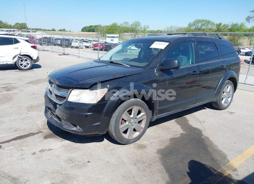 Photo 2 of 2010 Dodge Journey SXT (VIN 3D4PG5FV8AT113860)
