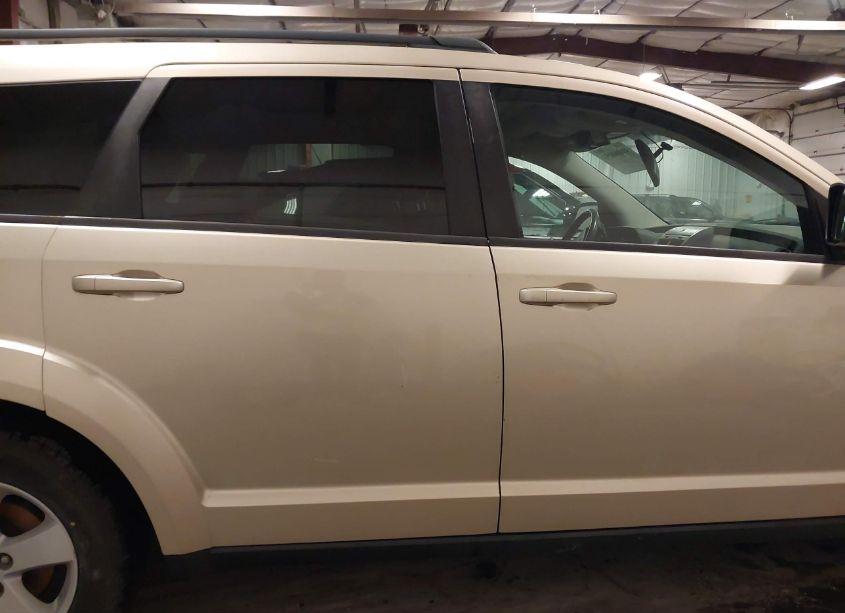 Photo 14 of 2010 Dodge Journey SXT (VIN 3D4PG5FV8AT203929)