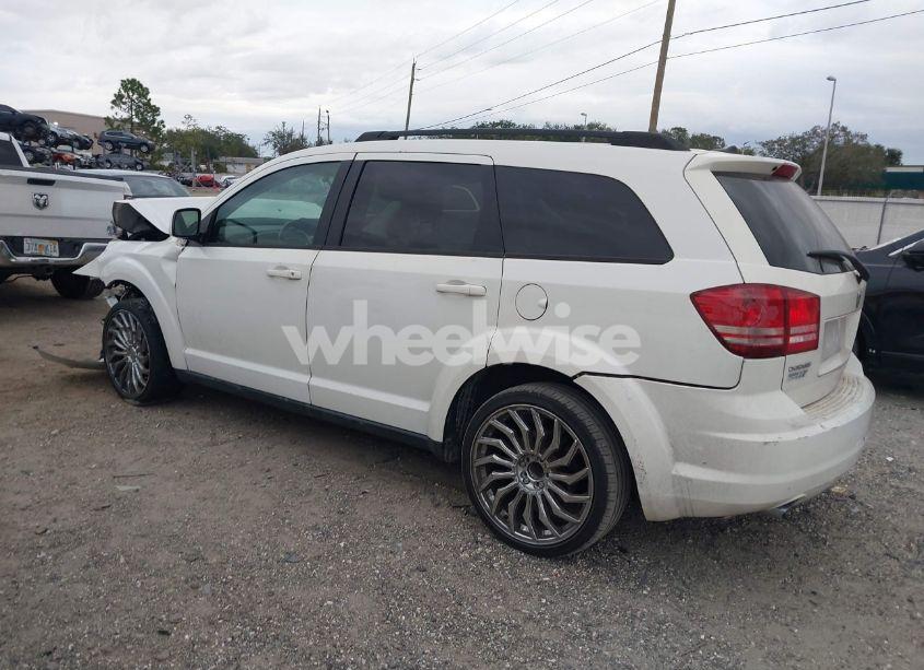 Photo 3 of 2010 Dodge Journey SXT (VIN 3D4PG5FV9AT176529)