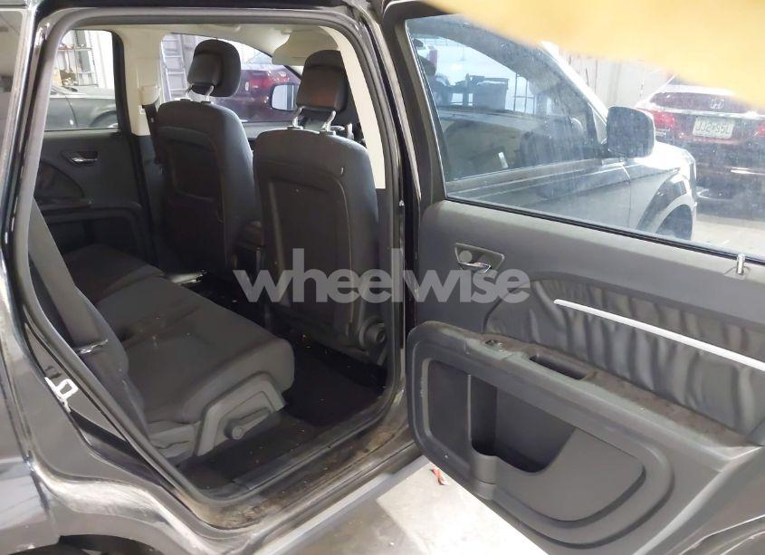 Photo 8 of 2010 Dodge Journey SXT (VIN 3D4PG5FV9AT190463)