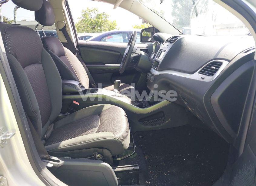 Photo 5 of 2011 Dodge Journey MAINSTREET (VIN 3D4PH1FG9BT559718)