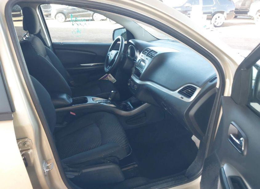 Photo 5 of 2011 Dodge Journey MAINSTREET (VIN 3D4PH1FG9BT565289)