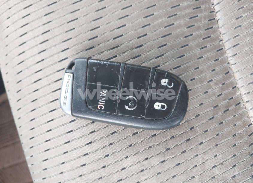 Photo 11 of 2011 Dodge Journey CREW (VIN 3D4PH3FG2BT534980)