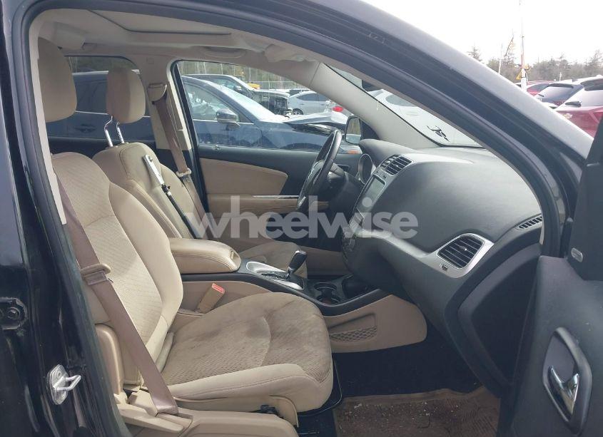 Photo 5 of 2011 Dodge Journey CREW (VIN 3D4PH3FG2BT534980)