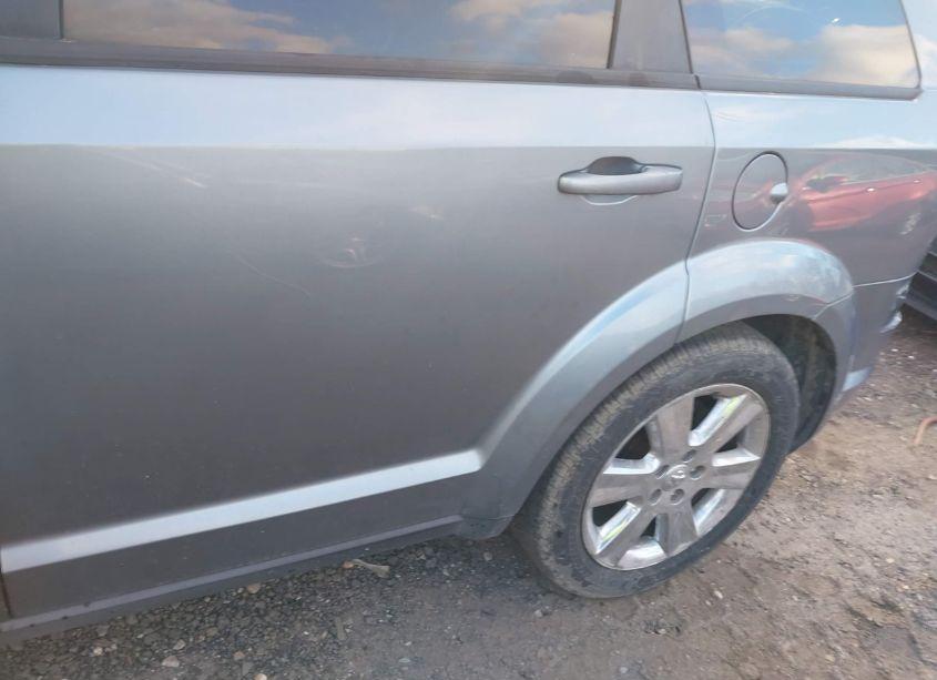 Photo 6 of 2010 Dodge Journey SXT (VIN 3D4PH5FV1AT122428)