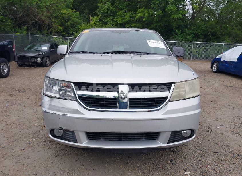 Photo 12 of 2010 Dodge Journey SXT (VIN 3D4PH5FV3AT282827)