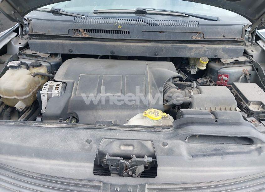 Photo 10 of 2010 Dodge Journey SXT (VIN 3D4PH5FV5AT108063)