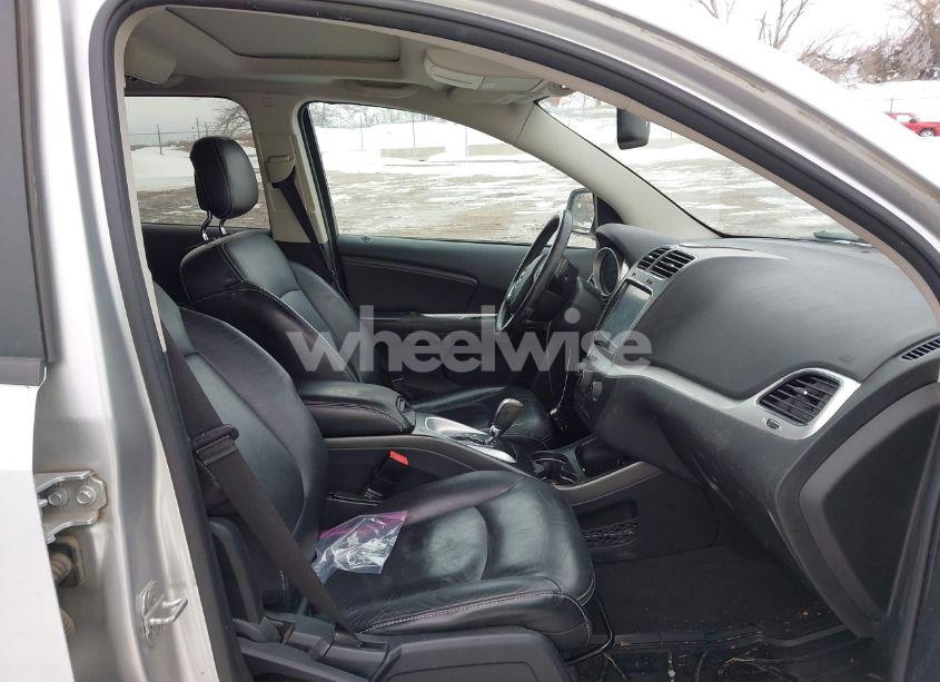 Photo 5 of 2011 Dodge Journey LUX (VIN 3D4PH9FG5BT513737)