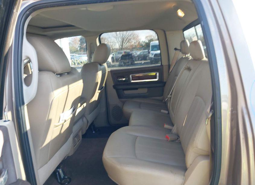 Photo 6 of 2010 Dodge Ram 3500 LARAMIE (VIN 3D73Y4CL2AG136894)