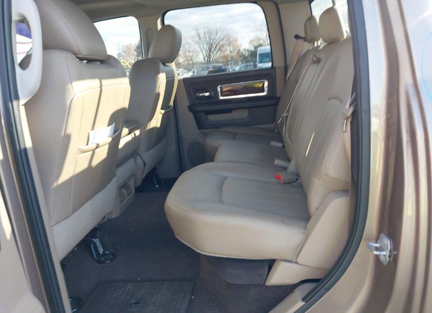 Photo 7 of 2010 Dodge Ram 3500 LARAMIE (VIN 3D73Y4CL2AG136894)