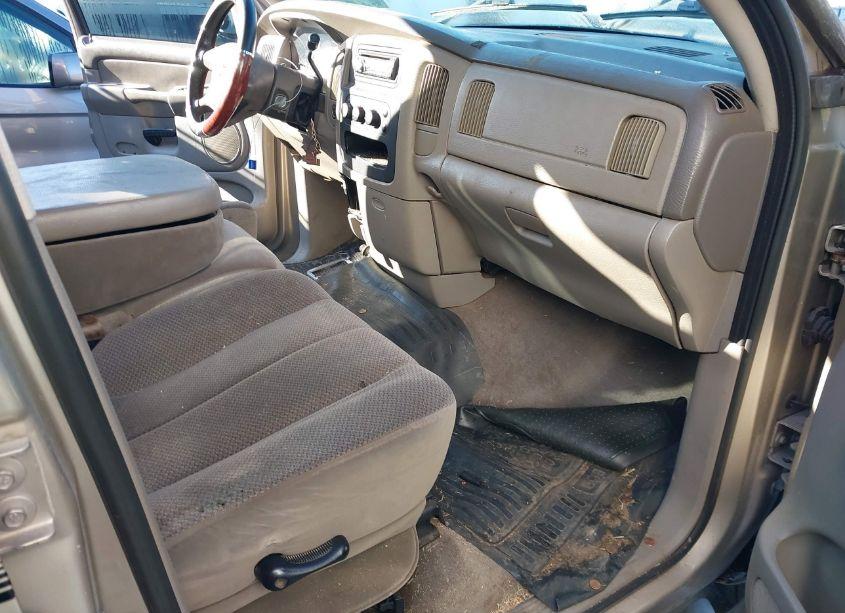 Photo 5 of 2002 Dodge Ram 1500 ST (VIN 3D7HA18N72G115561)
