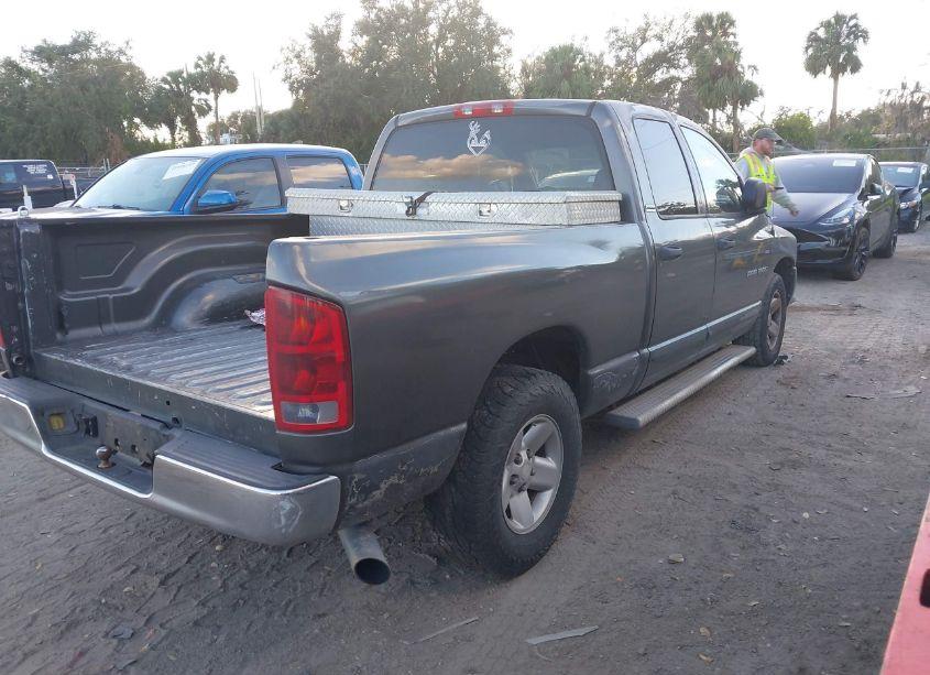 Photo 4 of 2002 Dodge Ram 1500 ST (VIN 3D7HA18NX2G155519)